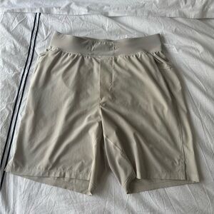 Lululemon Small Men's Tan Shorts